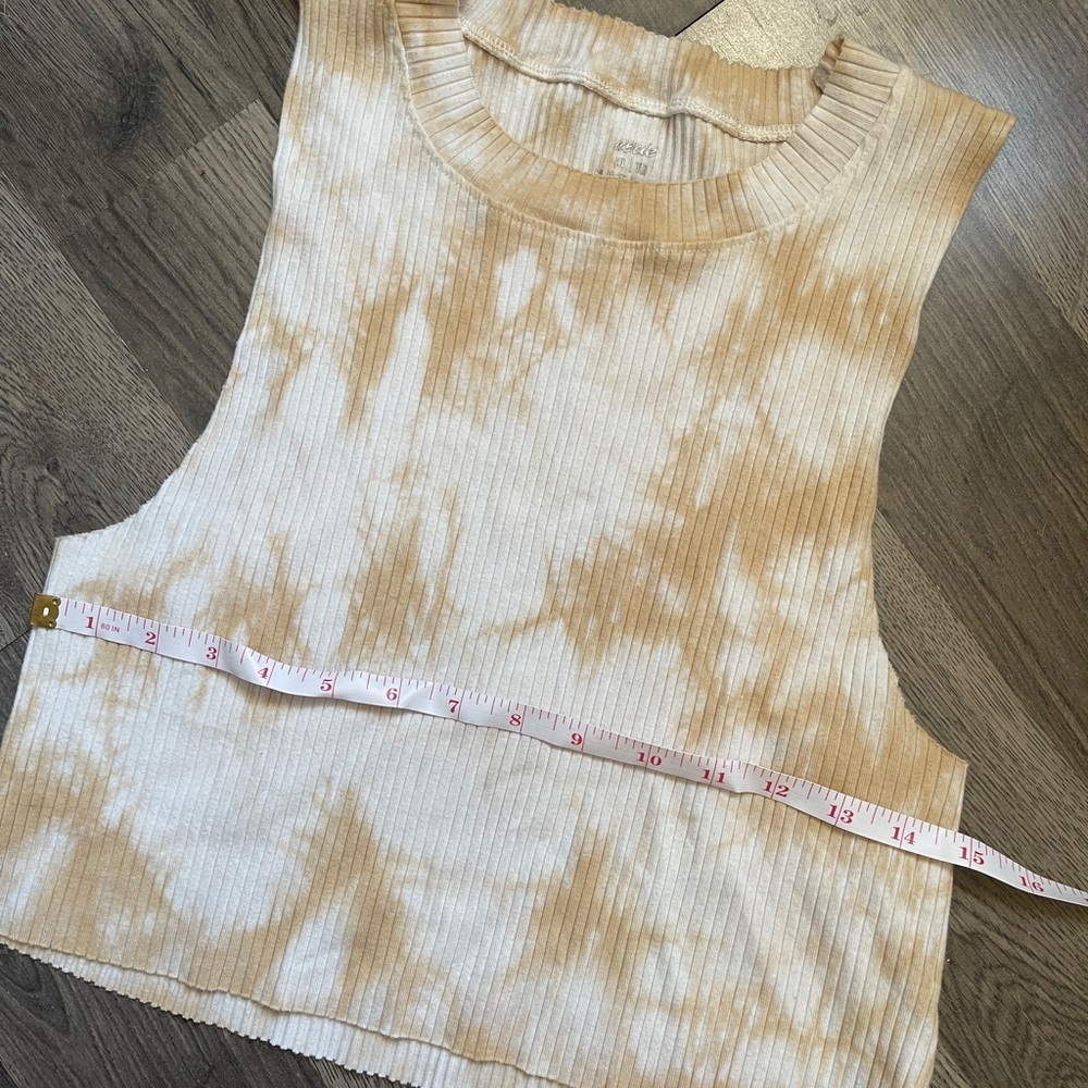 Aerie Ribbed Beige and Cream cropped tank - Picture 4 of 4